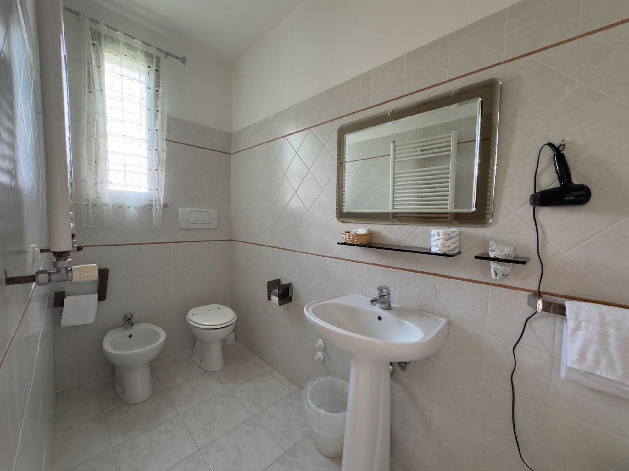 Hotel Villa Robinia Дженцано ди Рома Екстериор снимка